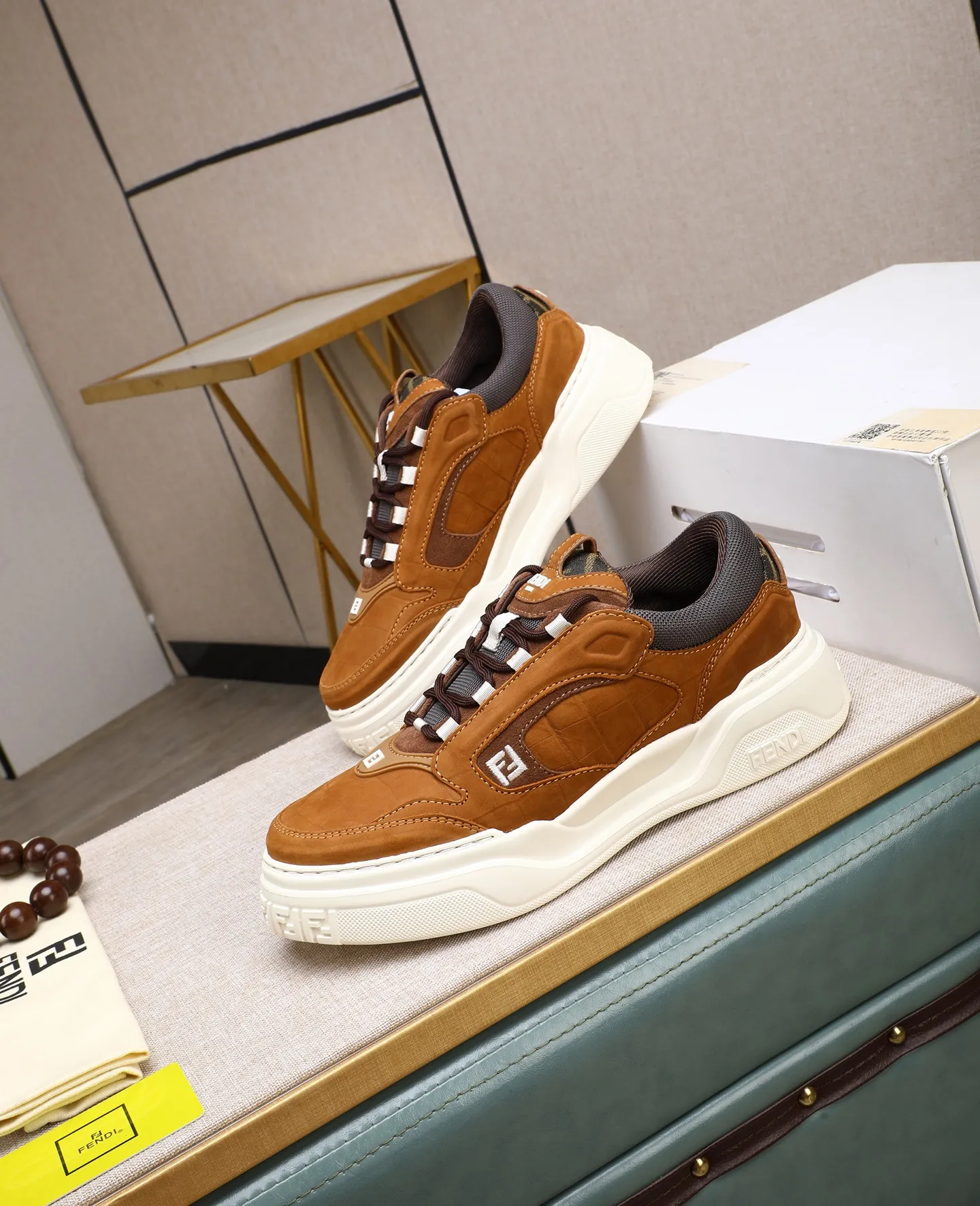 Men's shoes 💰820 [FENDI] Fendi - High-end quality original casual sports shoes - Upper: Nappa calfskin, pebbled calfskin, tongue and heel; injection molded brand logo plastic module - Lining: brand canvas - Outsole: ultra-light TPR foam·rubber; molded outsole -Super high quality control·Fine workmanship: highlighted (high-end·luxury·grade) -Size :39-44 (38, 45, can be customized)